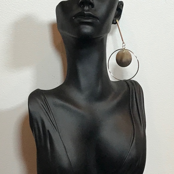 Design Lab Gold Tone Drop Hoop Women’s Earrings With Shell Like Centre - Picture 5 of 10